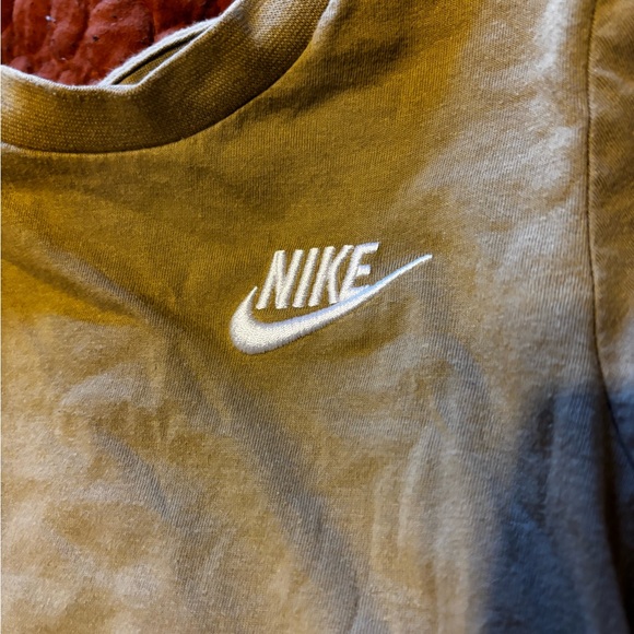Nike Tan T-Shirt and Shorts Set - Picture 3 of 4